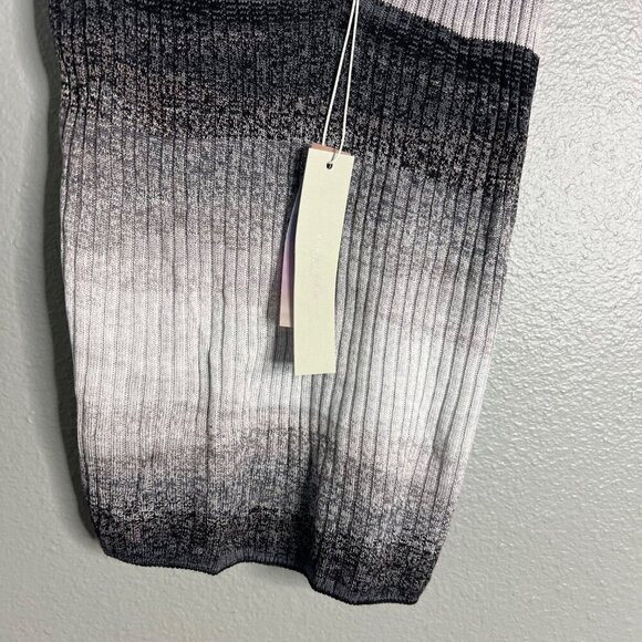 NWT One Grey Day Ribbed V-Neck Knit Tank Stretchy Soft Viscose Ombre Small - Picture 3 of 7